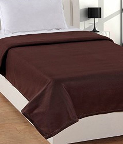 India Desire : Buy Warmland Fleece Solid Polyester Single Blanket - Grey at Rs. 156 from Amazon [Flat 84% Off]