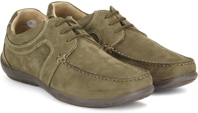 India Desire : Buy Woodland Men Corporate Casuals at Rs. 1367 from Flipkart [Regular Price Rs 3195]
